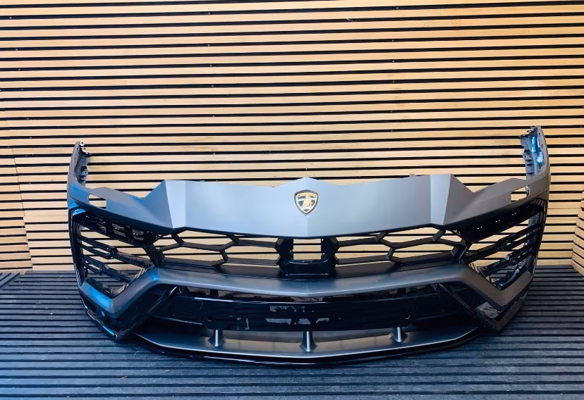 Lamborghini Urus hood, bumper, fenders, headlights - Image 10