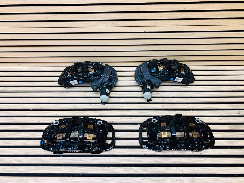 Ferrari F8 488 Ceramic Brake Caliper Front Rear 879838