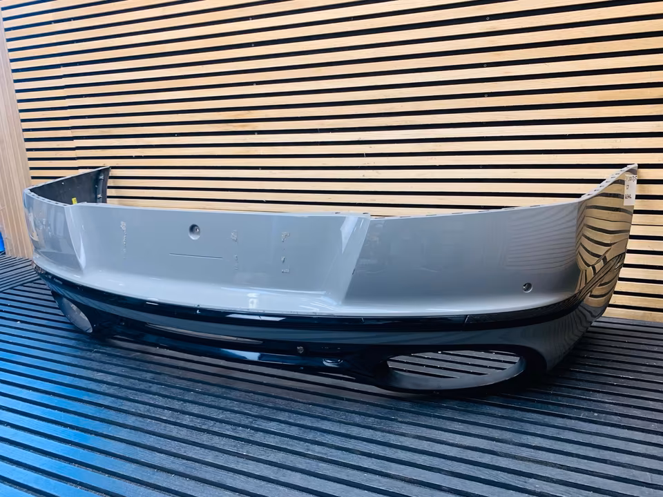 Ferrari 812 Competizione bumper tailgate spoiler - Image 11