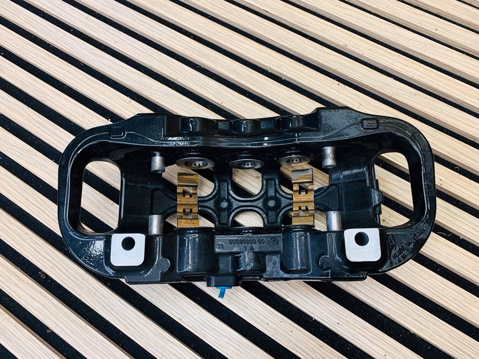 Ferrari F8 488 Ceramic Brake Caliper Front Rear 879838 - Image 4