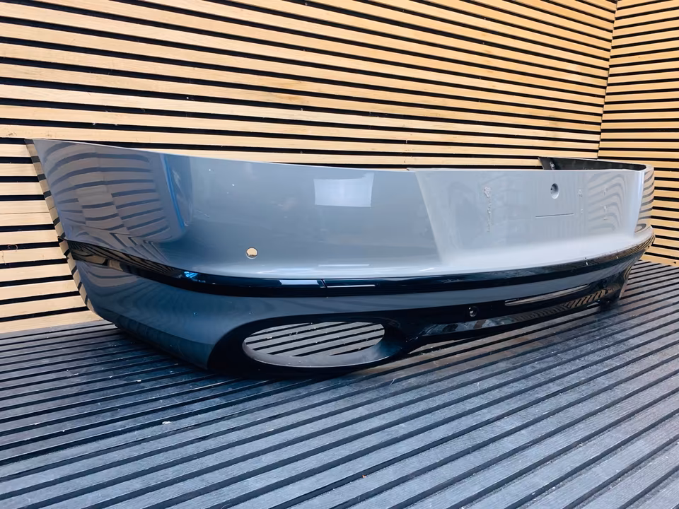 Ferrari 812 Competizione bumper tailgate spoiler - Image 12