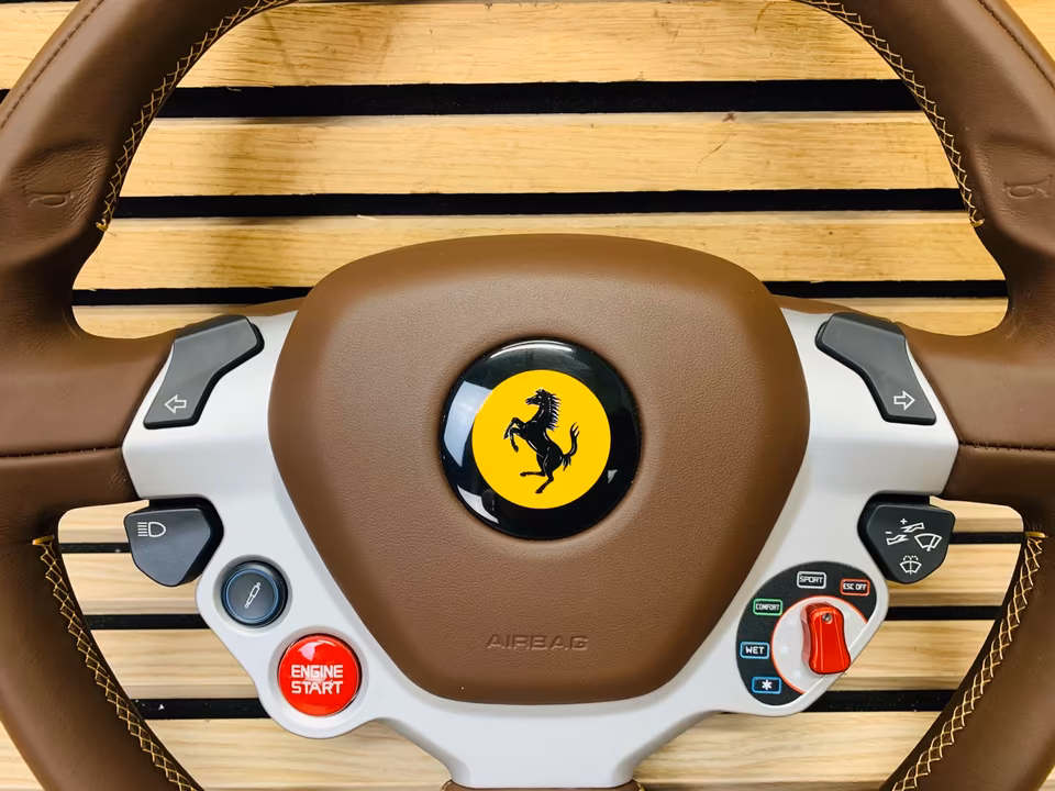 Ferrari FF steering wheel, leather, brown - Image 3