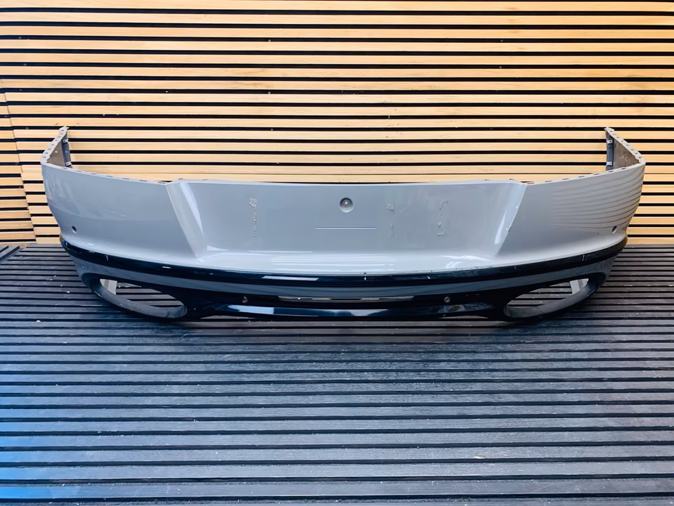 Ferrari 812 Competizione bumper tailgate spoiler - Image 9