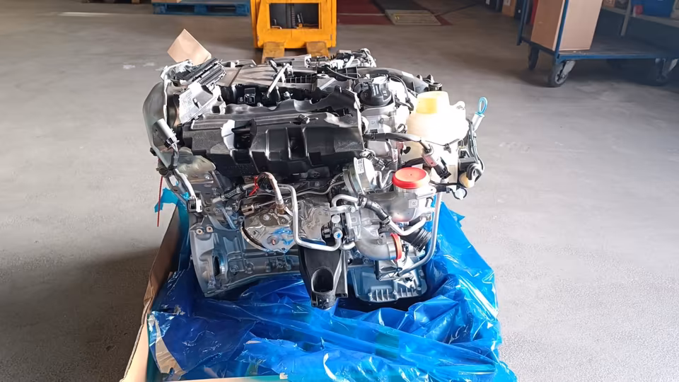 M276.824 OM276 Engine Mercedes S-Class S560 476hp - Image 3