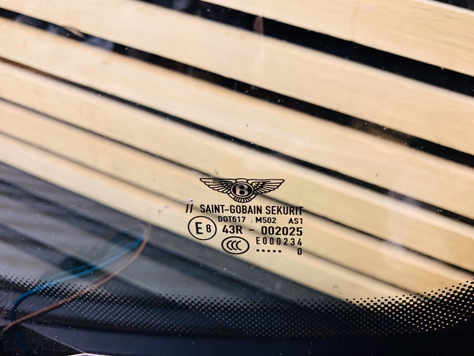 Bentley Continental GT Windscreen 3W8845011H - Image 3
