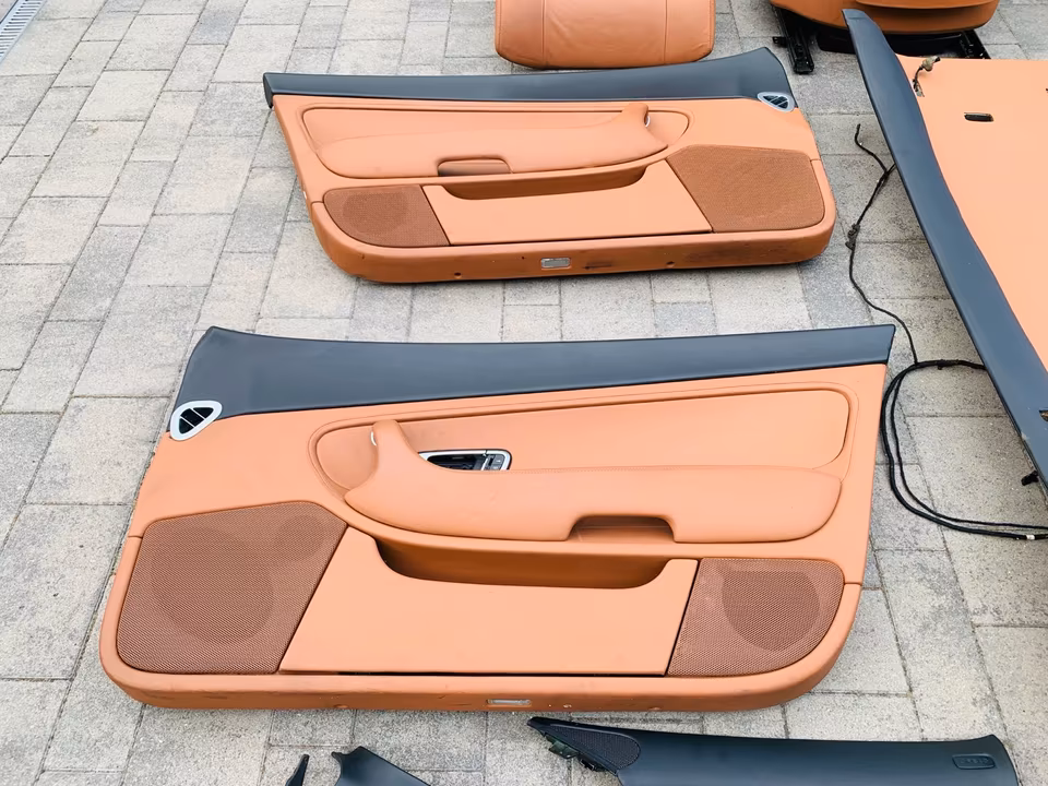 Bentley Continental interior - Image 8