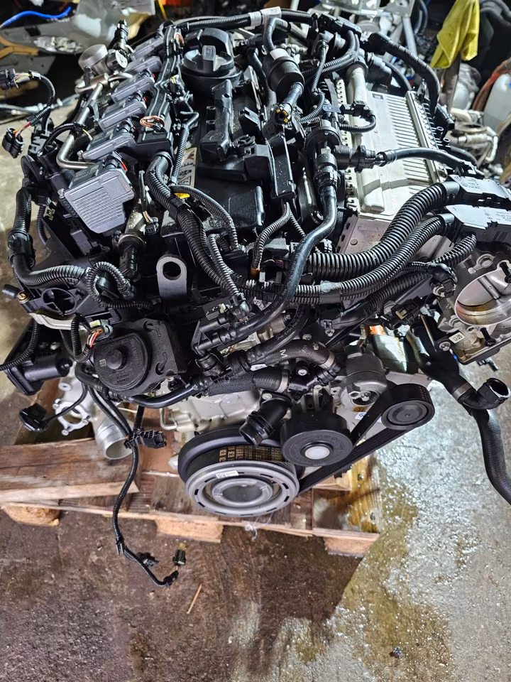 BMW G70 750i Hybrid 3.0 Petrol Engine B58B