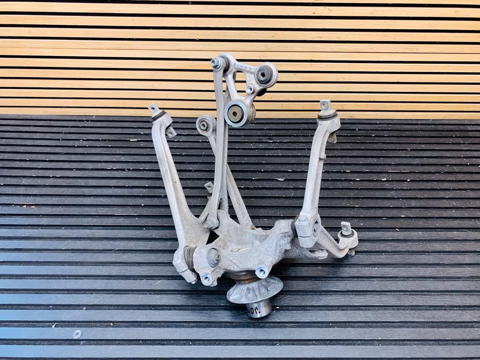 Lamborghini Aventador Rear Steering Knuckle Control Arm 470505433E - Image 7