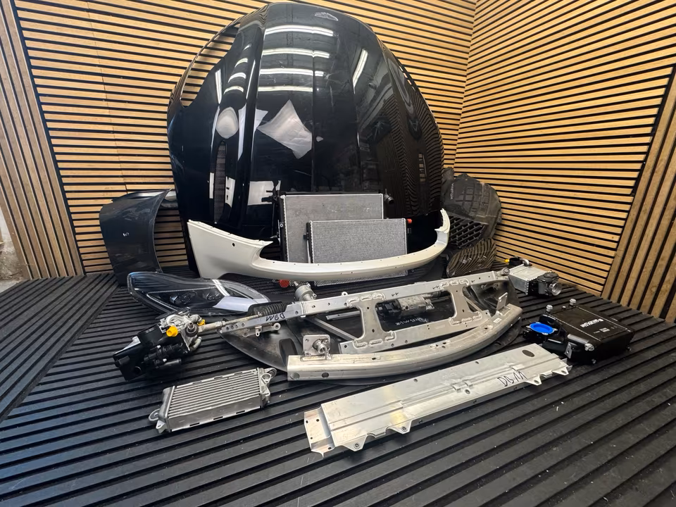 Aston Martin DB11 Front Package Hood Bumper - Image 2
