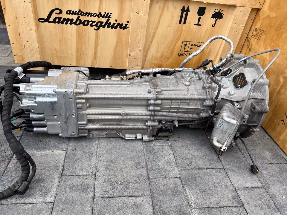 Lamborghini Aventador S LP740 gearbox clutch