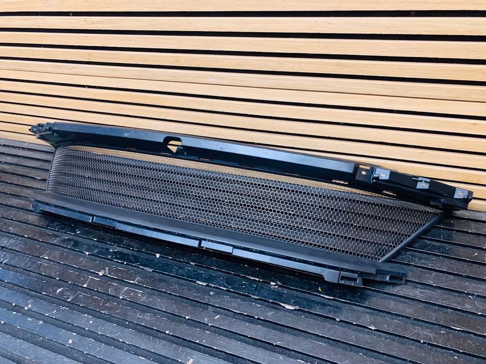 Porsche 992 GT3 GT3RS Front Grille 9GT807681F - Image 5