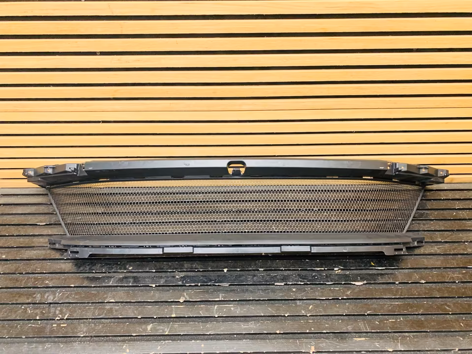 Porsche 992 GT3 GT3RS Front Grille 9GT807681F - Image 3