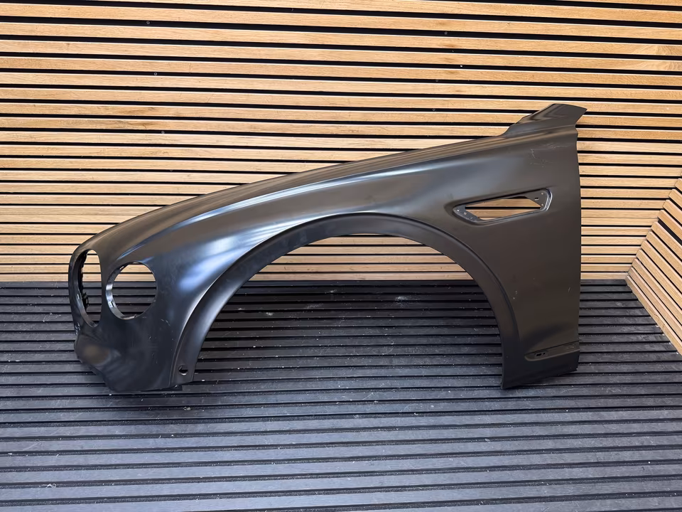 Bentley Flying Spur front left fender 3SE821101 NEW - Image 5