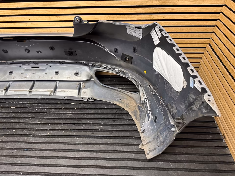 Bentley GT rear bumper model 2025 3SD807511 - Image 2
