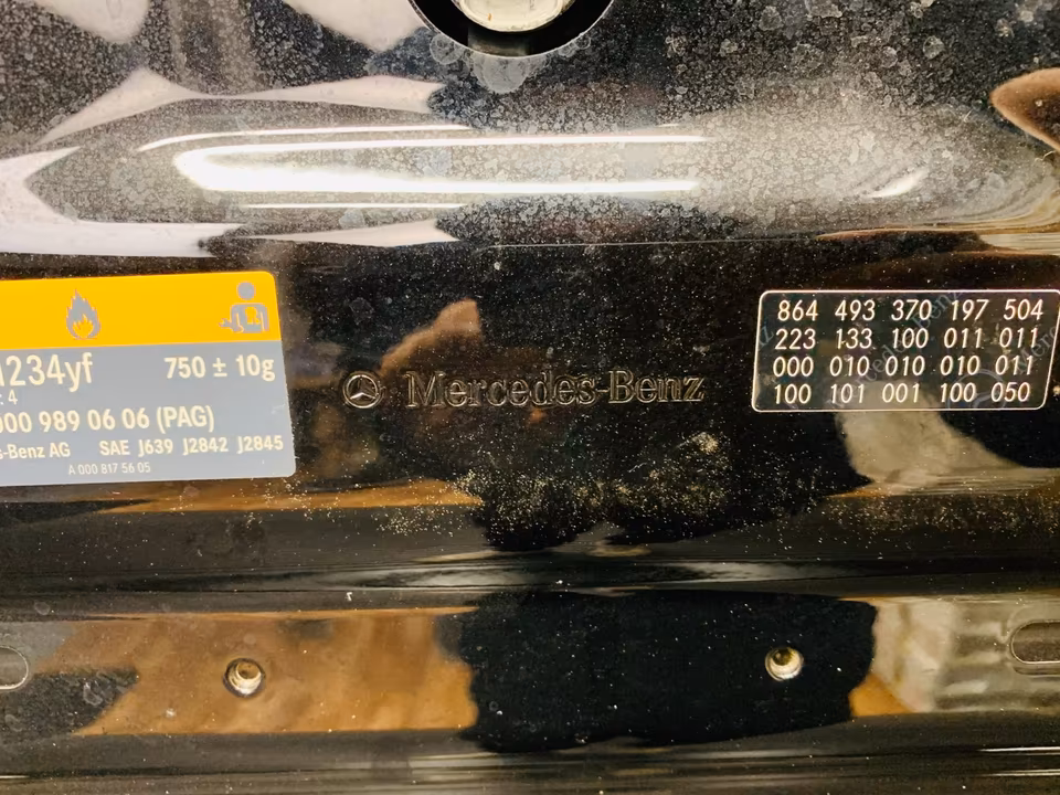 Mercedes S Class W223 Hood A0009890606 - Image 3