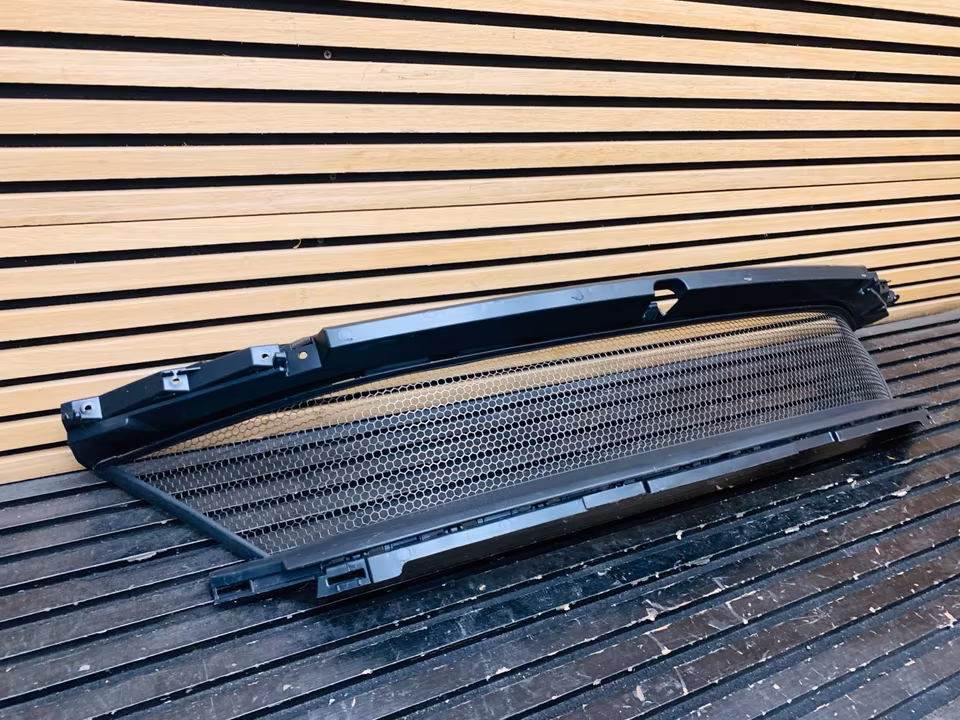 Porsche 992 GT3 GT3RS Front Grille 9GT807681F - Image 7