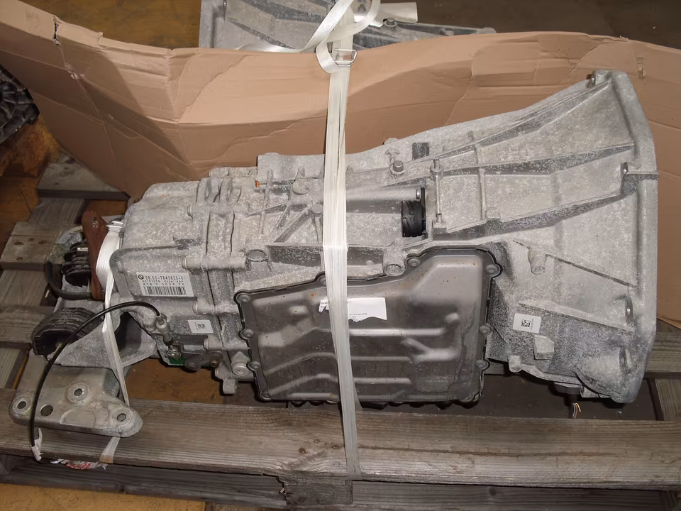 BMW M5 M6 F10 F11 F12 F13 4.4 V8 S63 DKG transmission GS7D70SG - Image 2