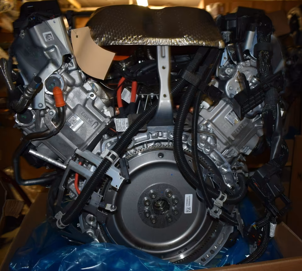 Mercedes complete engine M176.980 176 S S class 560 4km! - Image 4