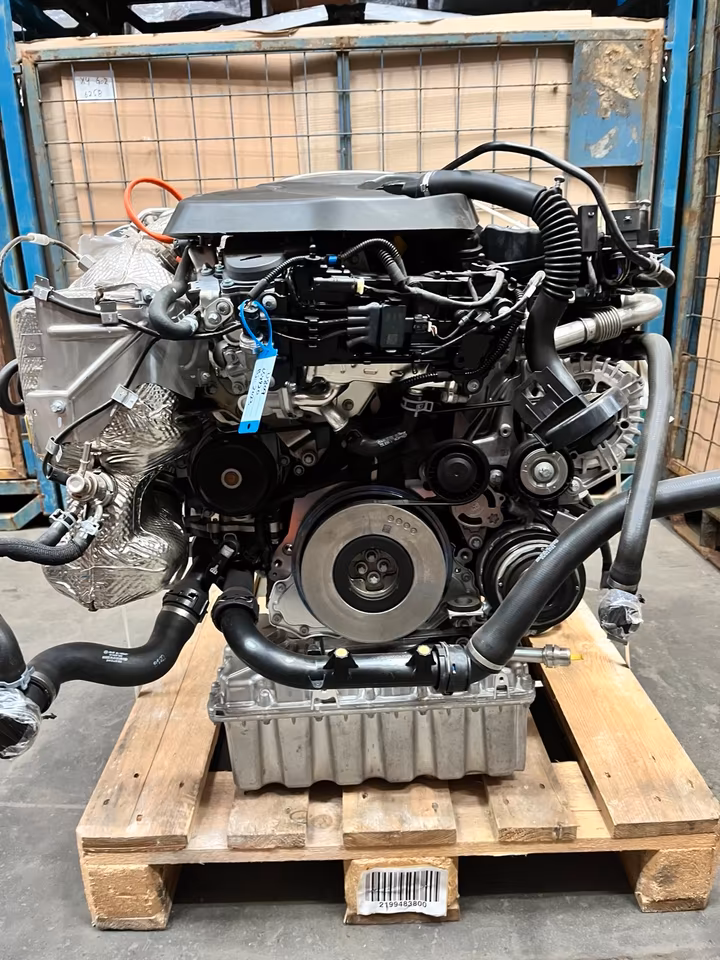 Original Mercedes Sprinter W907 engine OM 654920 NEW U809