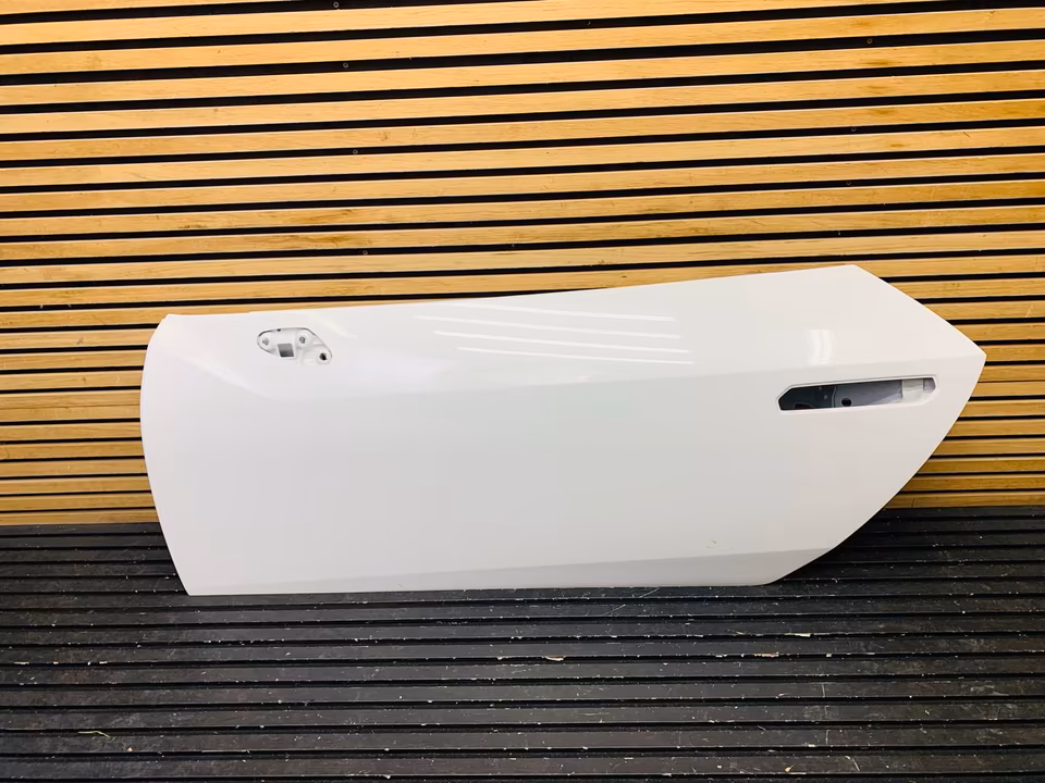 Lamborghini Huracan Door Right 4T0831435B Bianco Icarus - Image 8