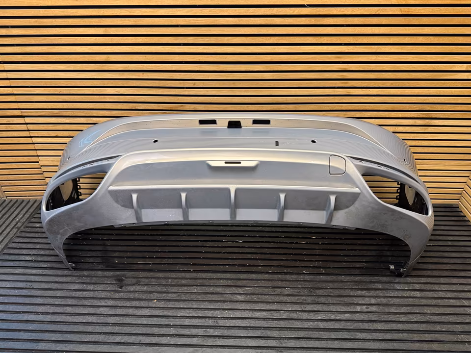Bentley GT rear bumper model 2025 3SD807511 - Image 8