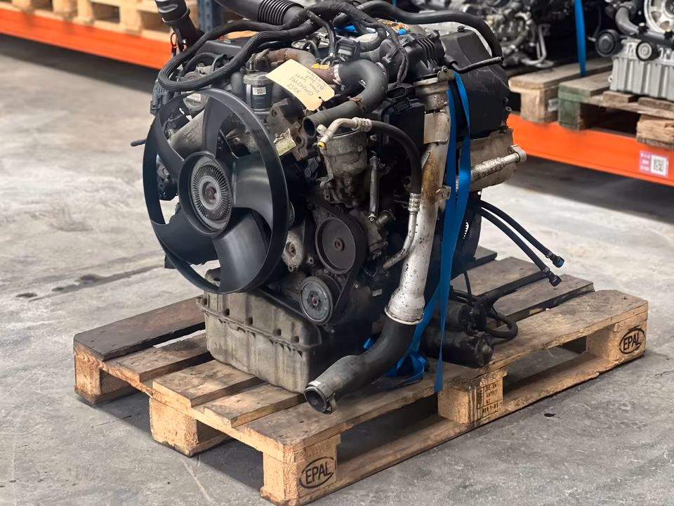 Original Mercedes Sprinter engine V6 OM 642992 3.0L X051 - Image 4