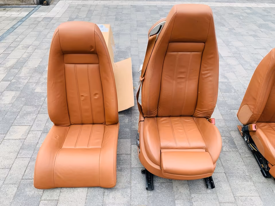 Bentley Continental interior - Image 10