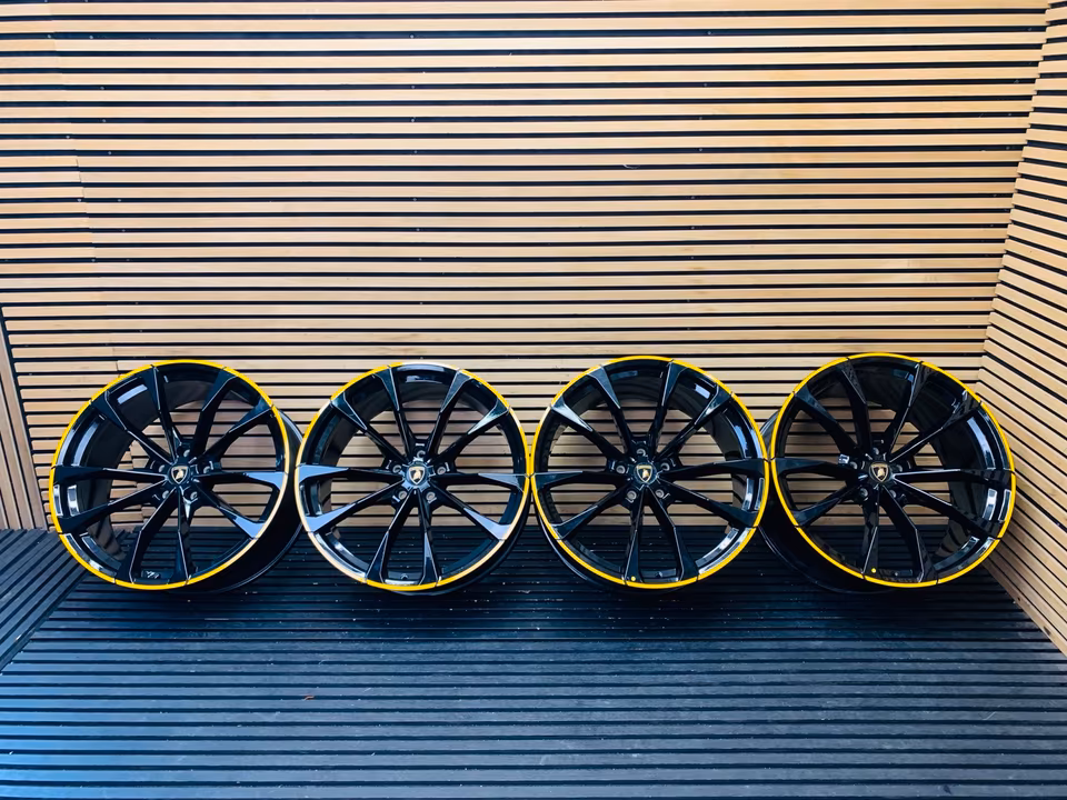 Lamborghini Urus Alloy Wheels Set 23 Inch 4ML601025BA - Image 8