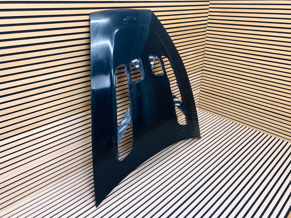 Aston Martin Vantage V12 hood - Image 7