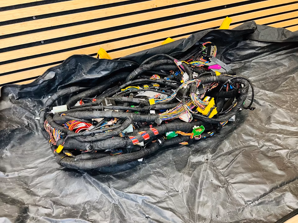 Aston Martin Vantage wiring harness KY6314A005DB New Vantage - Image 2