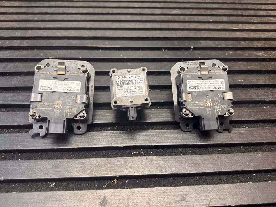 Bentley Bentayga Night vision 4G0980552 B - Image 2