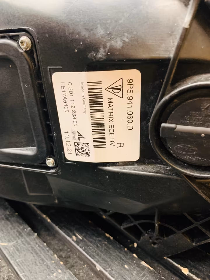 Porsche 992 Headlight Right 9P5941060D - Image 2