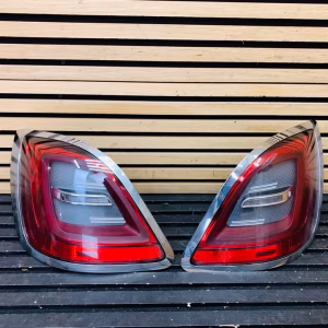 Rolls Royce Ghost Rear Light Rear Light Left Right 5A8FE8602