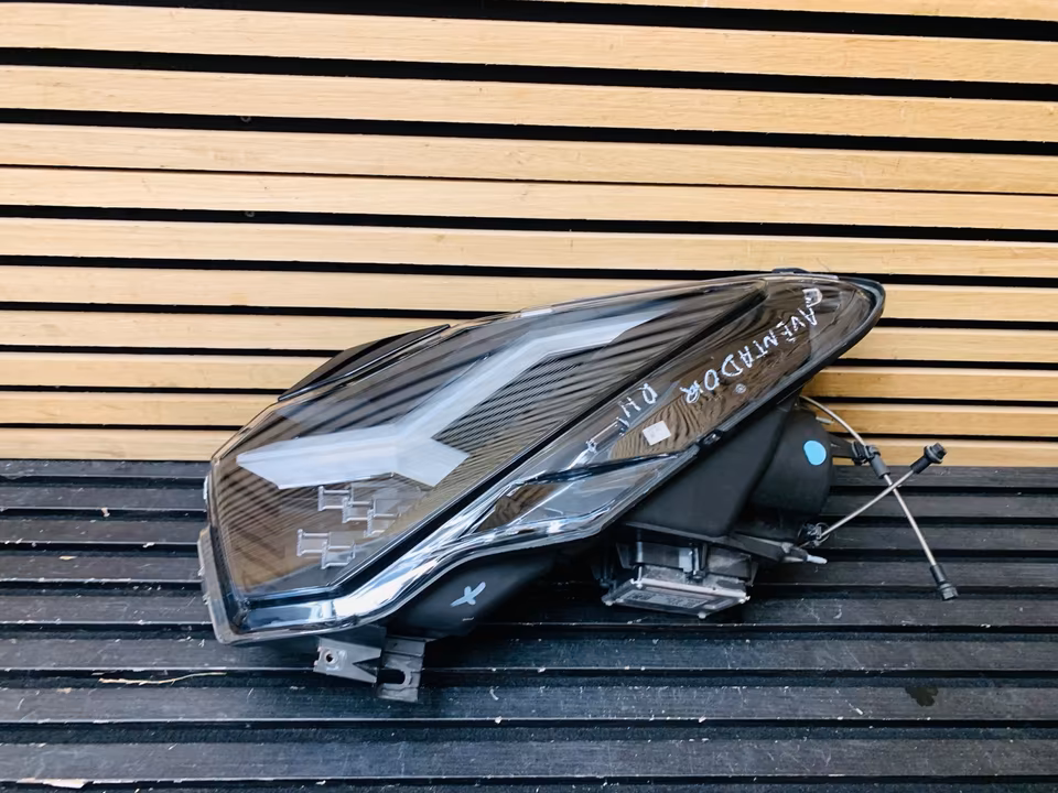 Lamborghini Aventador Headlights Left Right 471941003G 004G - Image 4
