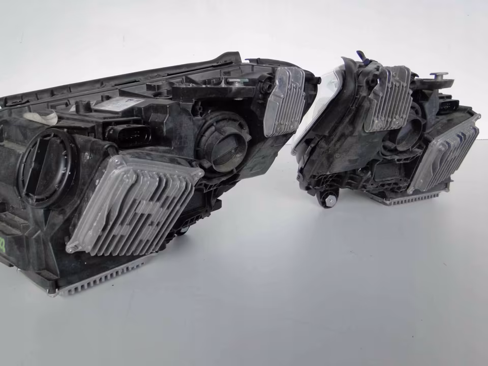 MERCEDES C-CLASS MULTIBEAM W205 AMG LEFT RIGHT COMPLETE - Image 4