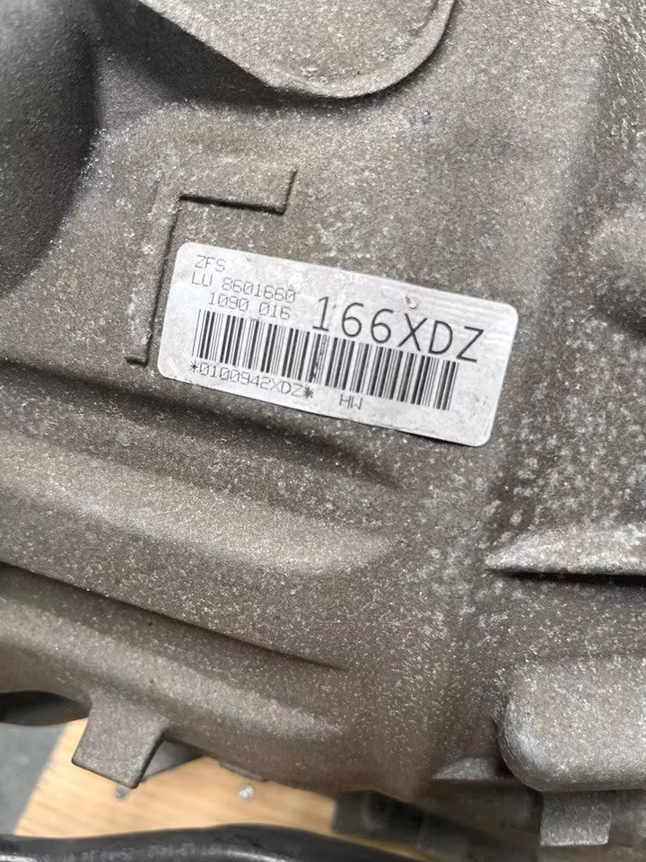 BMW X1 E84 automatic transmission ZF8HP45 1090 166XDZ 2-18-15 - Image 3