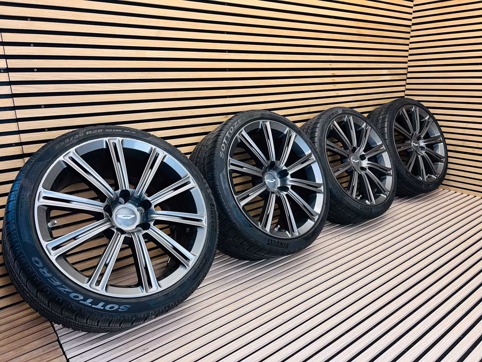 Aston Martin Vanquish alloy wheel set, 20 inch