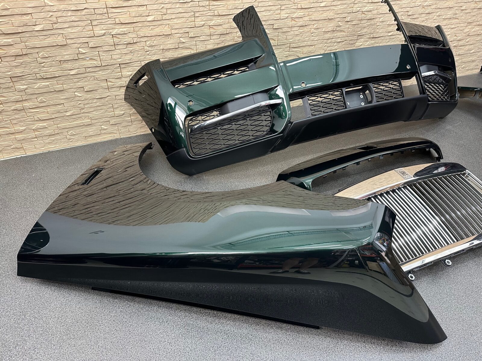 Rolls Royce Cullinan Dark Emerald WR94 Front Set Bonnet Fenders Bumper Grill Cover 7450196 - Image 7