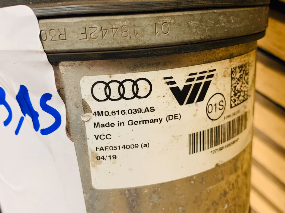 Lamborghini Urus Front Shock Absorber 4M0616039AS - Image 3