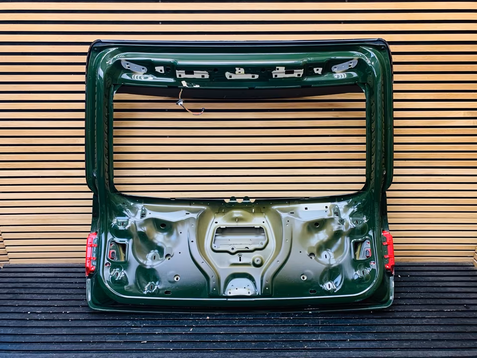 Bentley Bentayga tailgate 36A827159C - Image 3