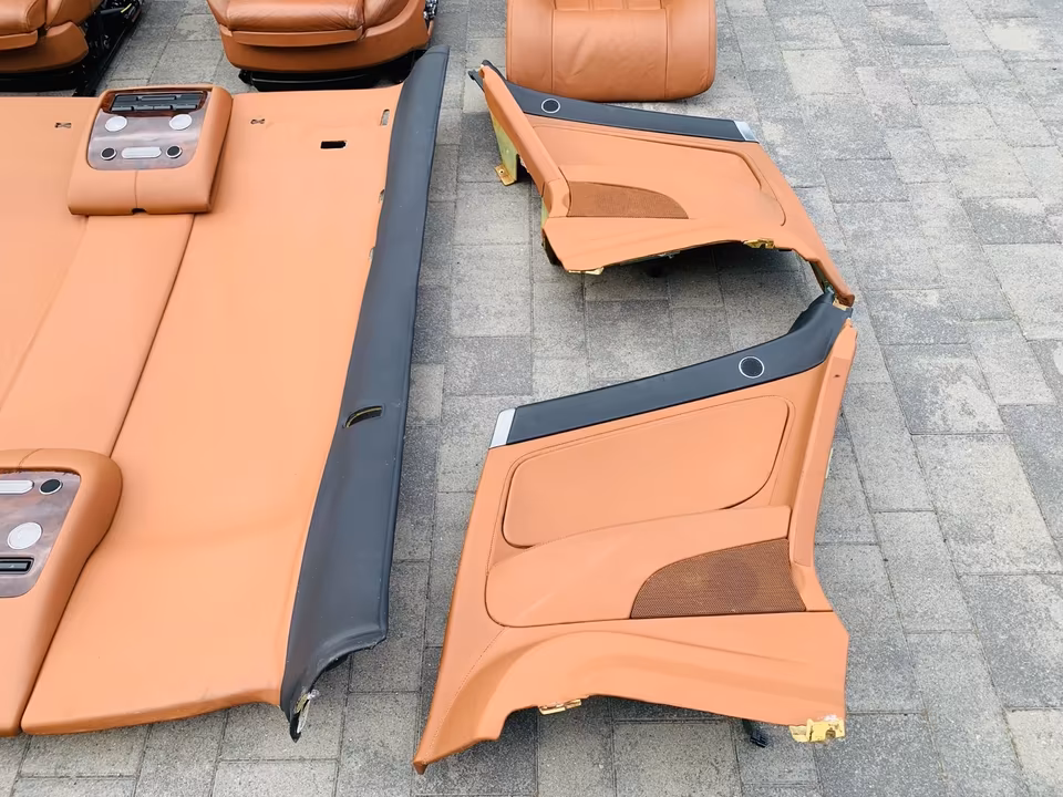 Bentley Continental interior - Image 6