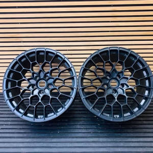 Aston Martin DBS Ultimate Alloy Wheel Rear 21 inch RY6Y9965GAA