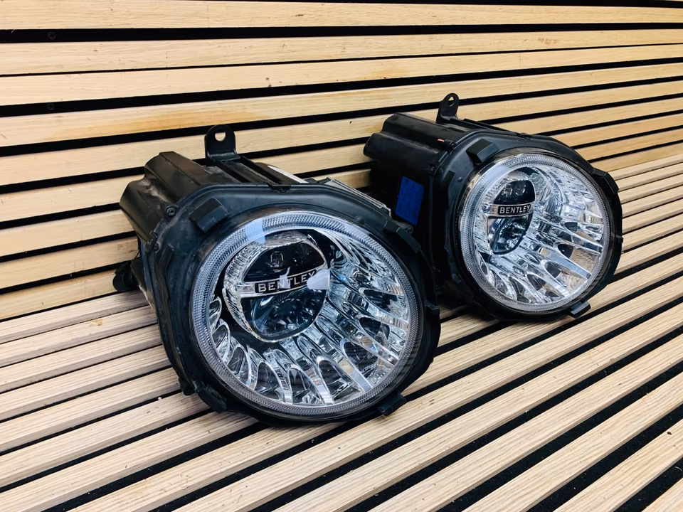 Bentley Mulsanne Headlight Right 3Y1941018H 3Y1941018M - Image 9