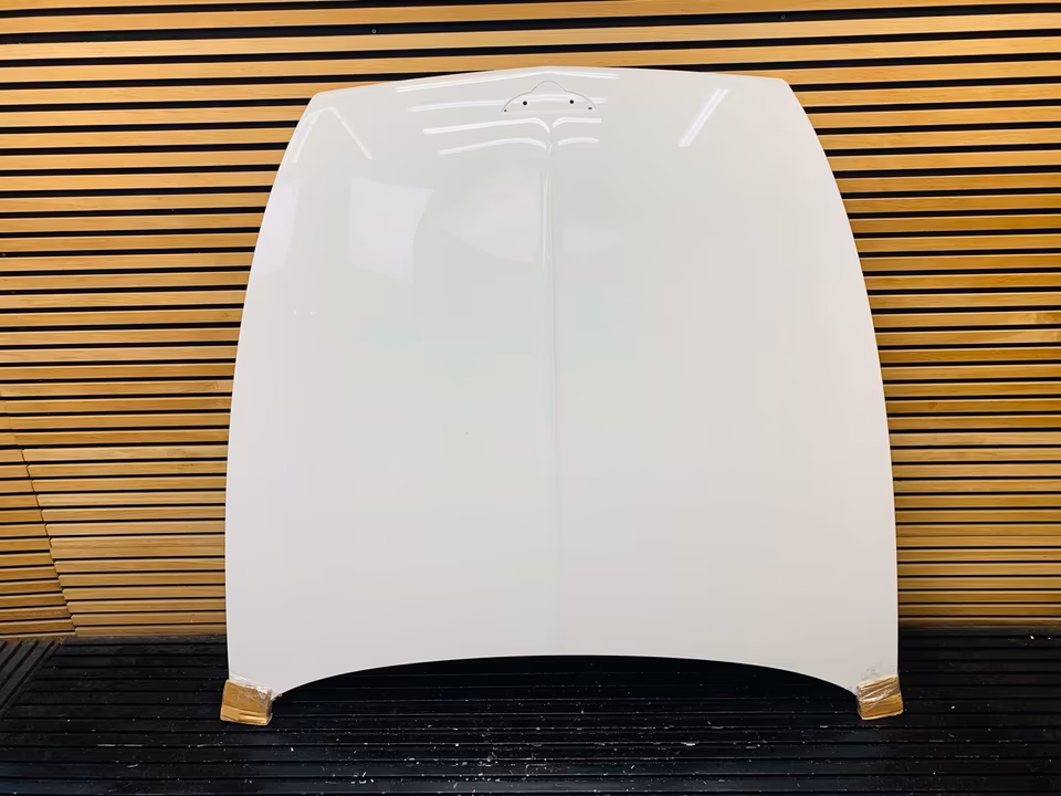 Bentley GT GTC bonnet 3SD823155 - Image 6