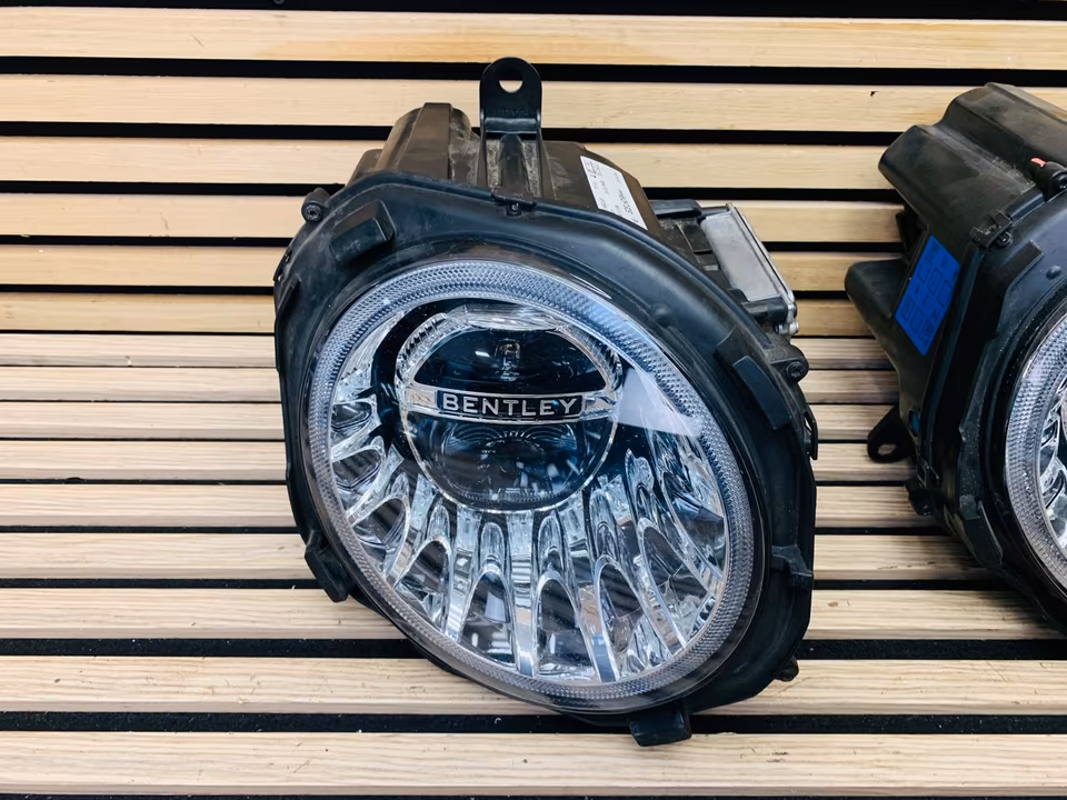 Bentley Mulsanne Headlight Right 3Y1941018H 3Y1941018M - Image 6