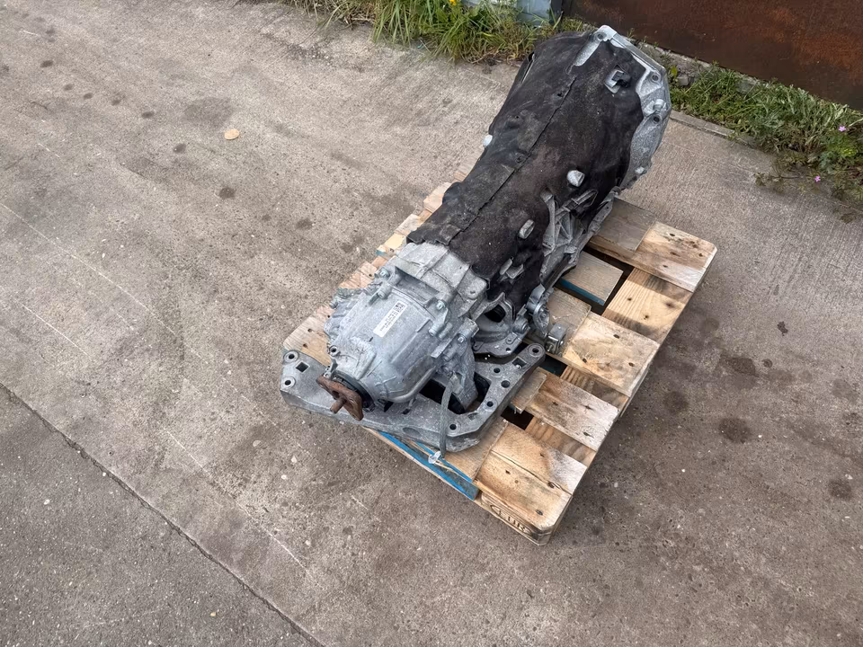 BMW X3 3.0 PETROL B58 F-SERIES TRANSMISSION GA8HP50Z 9470189 2018 - Image 5