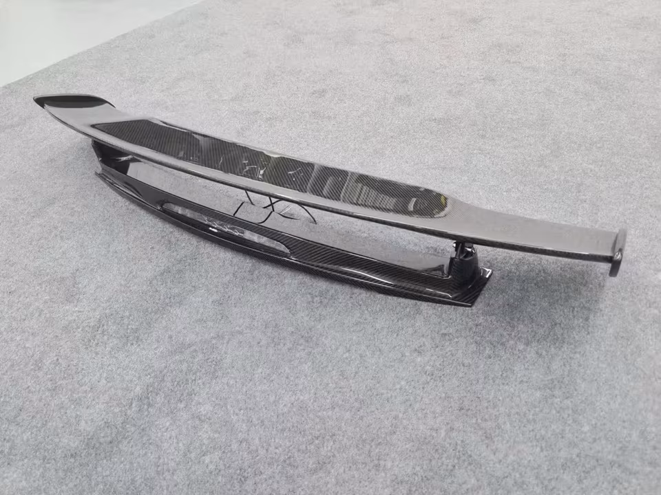 Mercedes-Benz AMG GTS GTS GTR GTC Roadster LED Rear Spoiler - Image 4