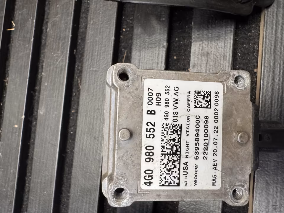 Bentley Bentayga Night vision 4G0980552 B - Image 3