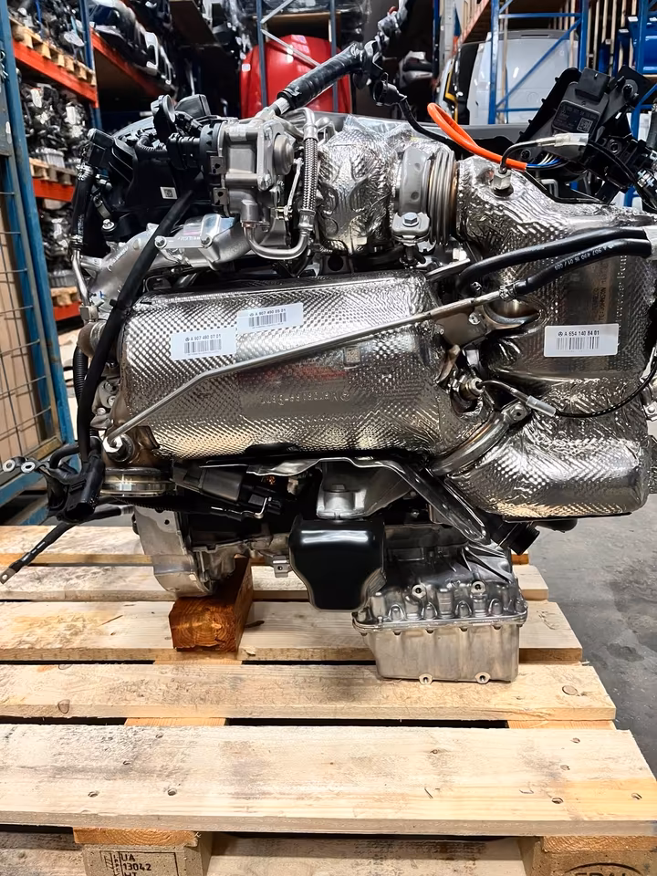 Original Mercedes Sprinter W907 engine OM 654920 NEW V031 - Image 2