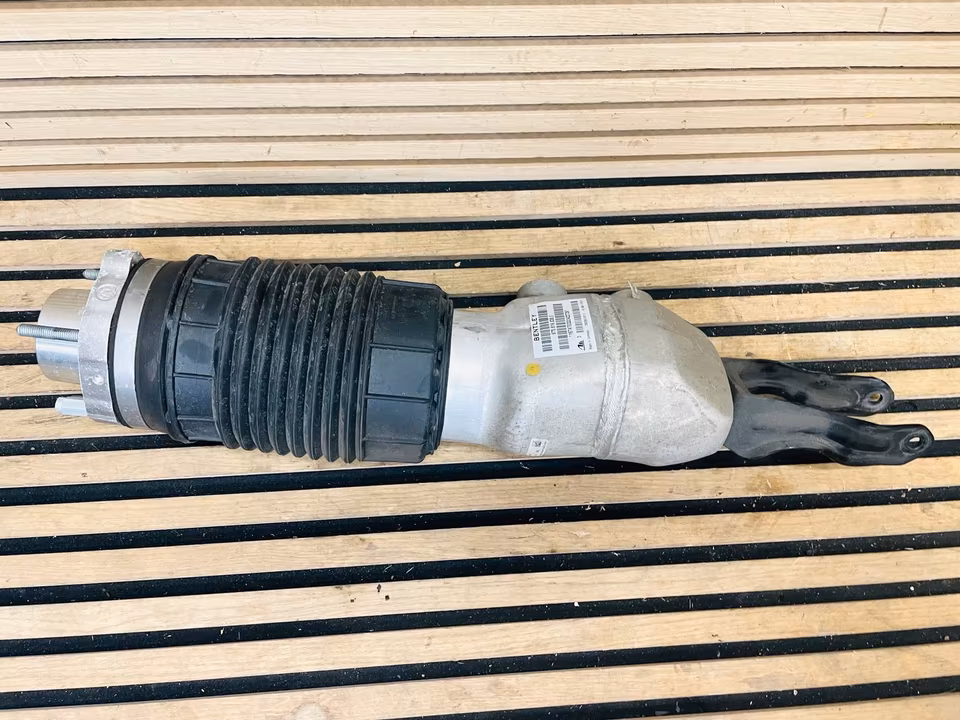 Bentley GT GTC front shock absorbers 975616038E 975616037C - Image 2